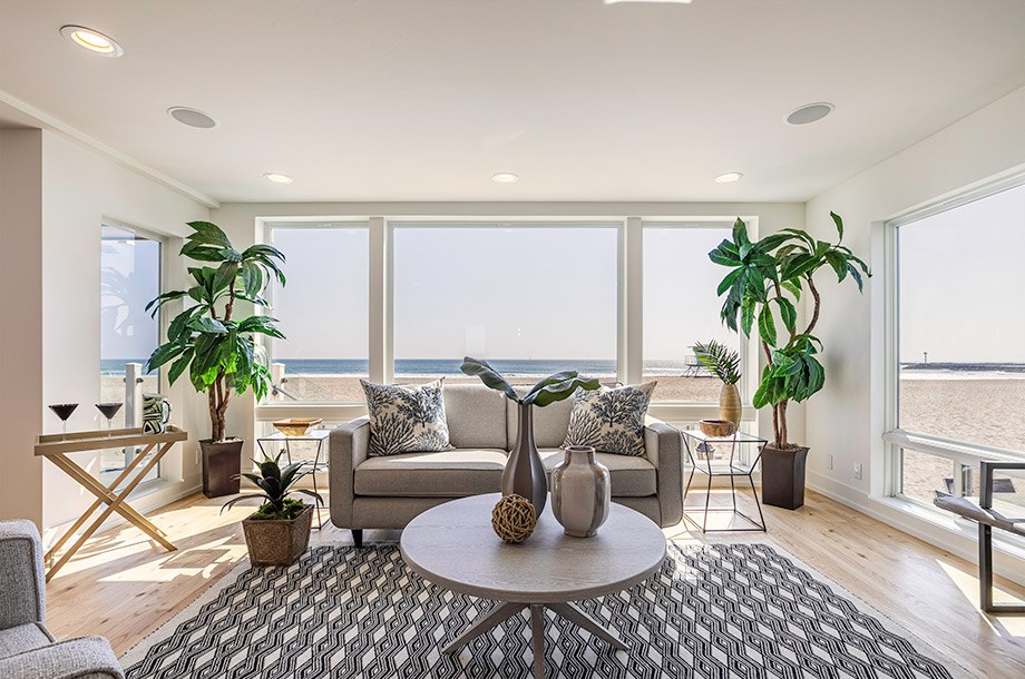 2121 Ocean Dr