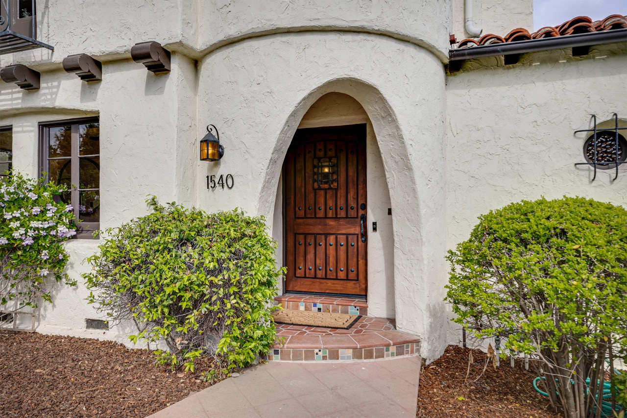 1540 Virginia Ave, Glendale CA 91202