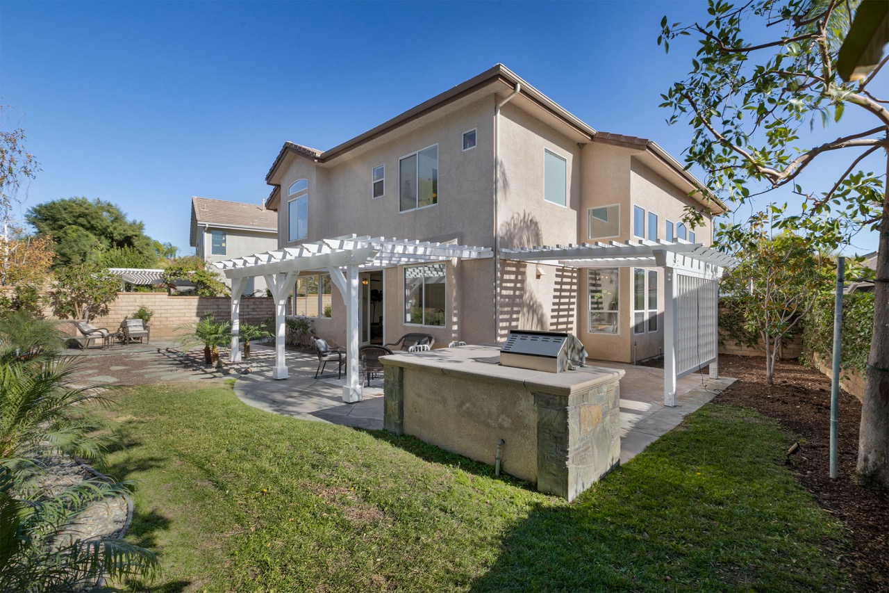 28945 Canyon Oak Pl, Santa Clarita, CA 91390