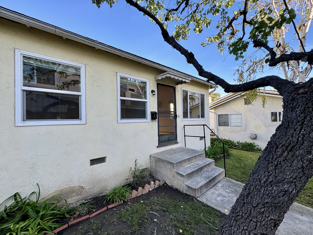 525 E Cedar Ave #A, Burbank CA 91501