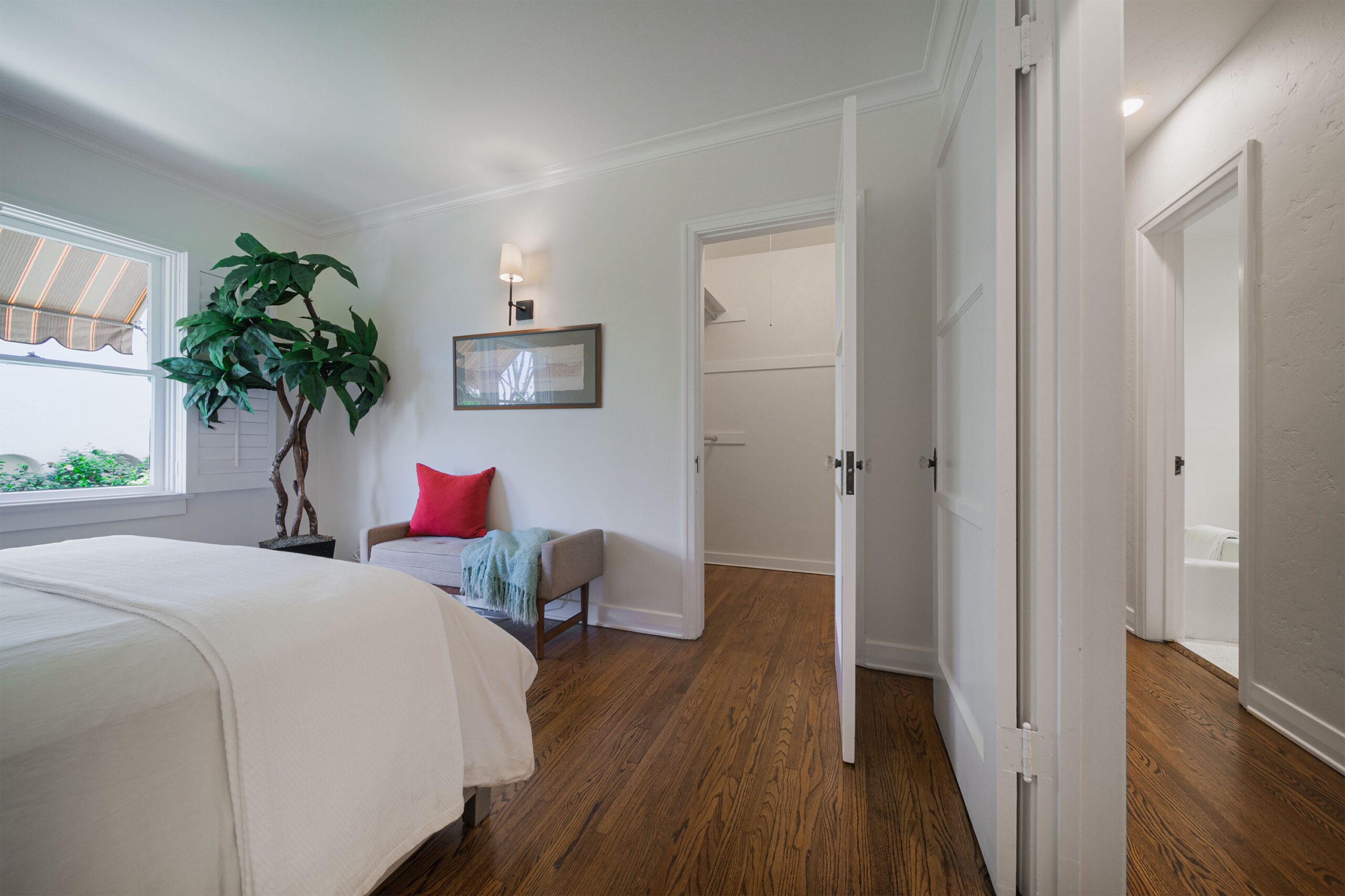 1637 Highland Ave, Glendale CA 91202