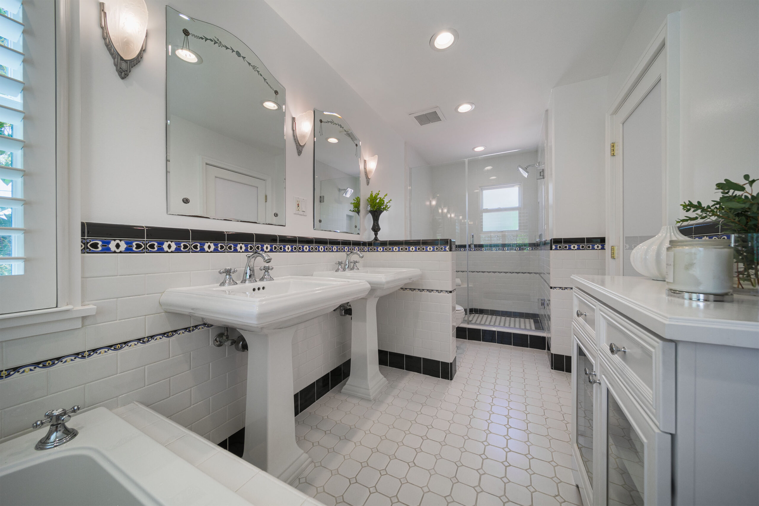 1637 Highland Ave, Glendale CA 91202