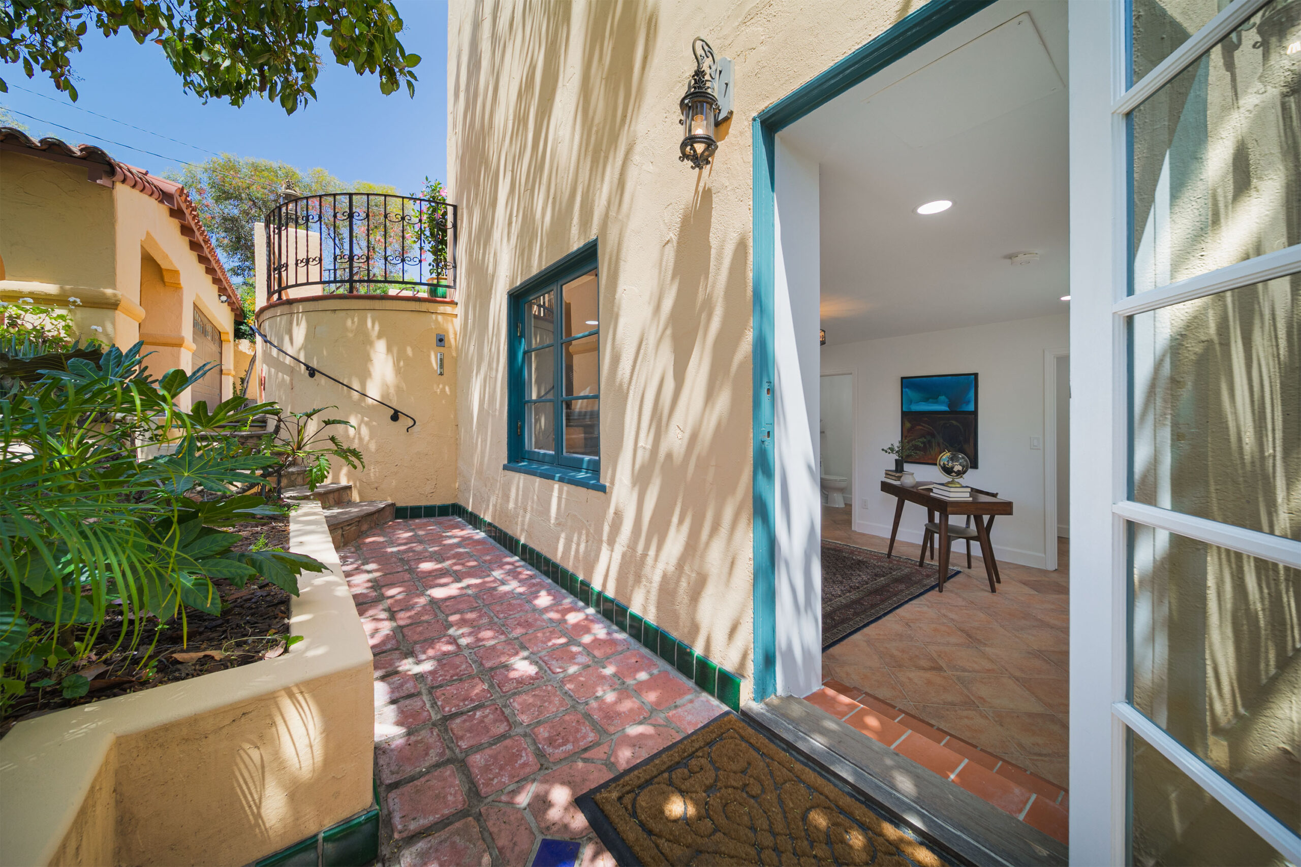 1637 Highland Ave, Glendale CA 91202
