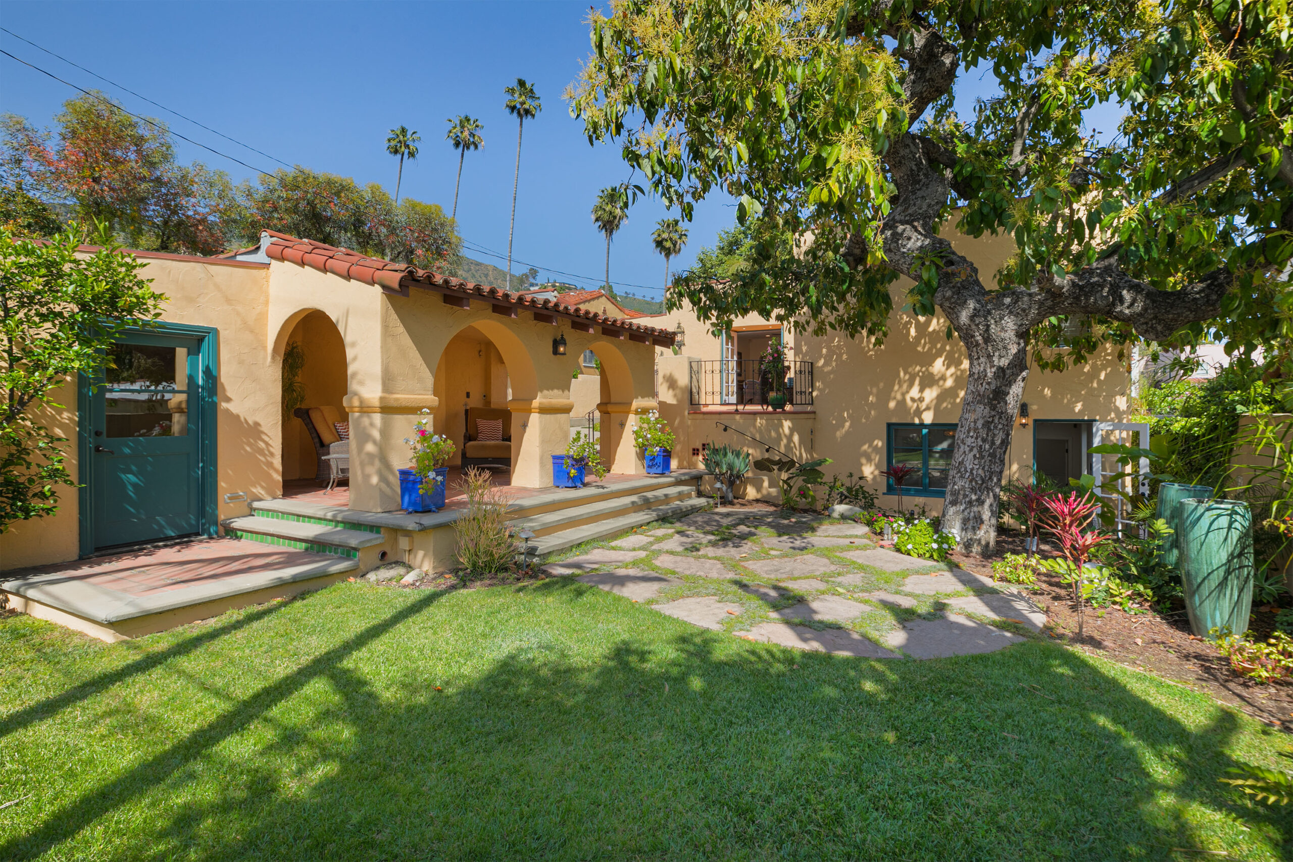 1637 Highland Ave, Glendale CA 91202