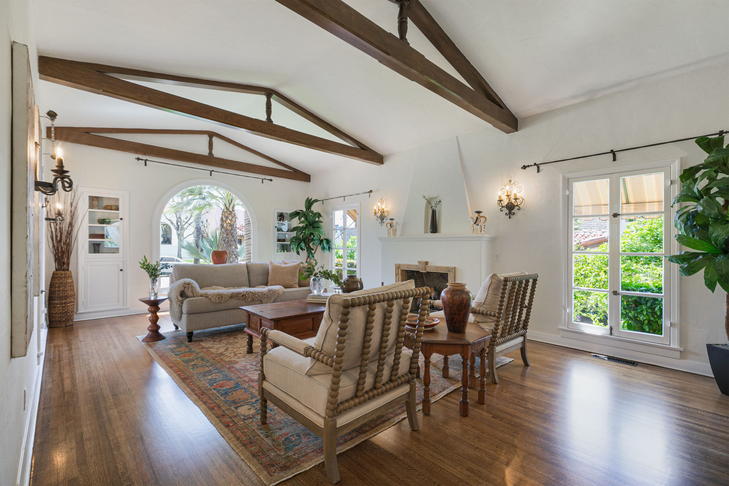1637 Highland Ave, Glendale CA 91202