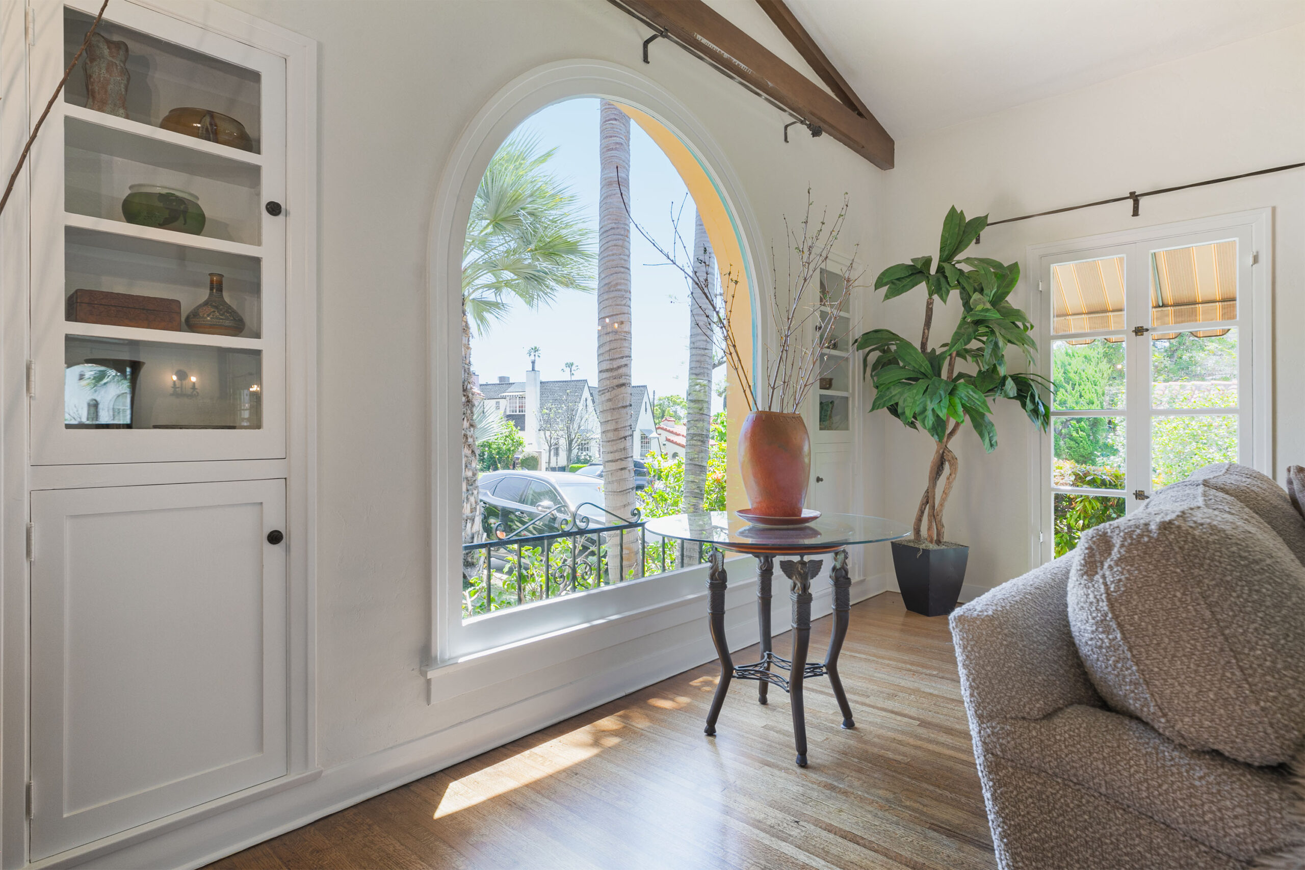 1637 Highland Ave, Glendale CA 91202