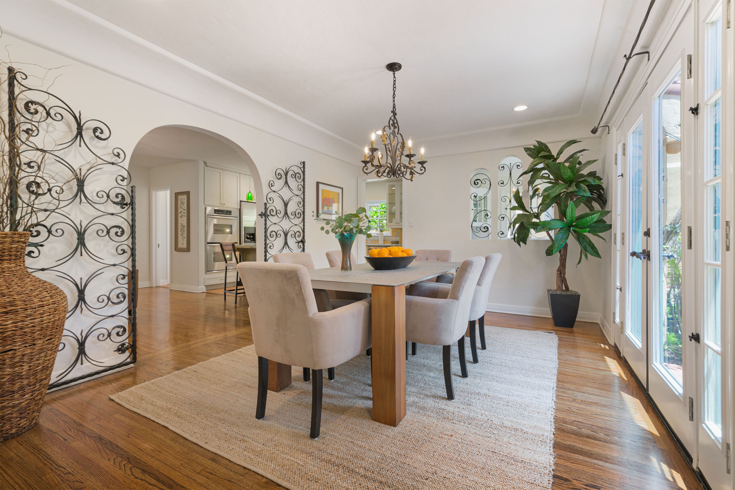 1637 Highland Ave, Glendale CA 91202