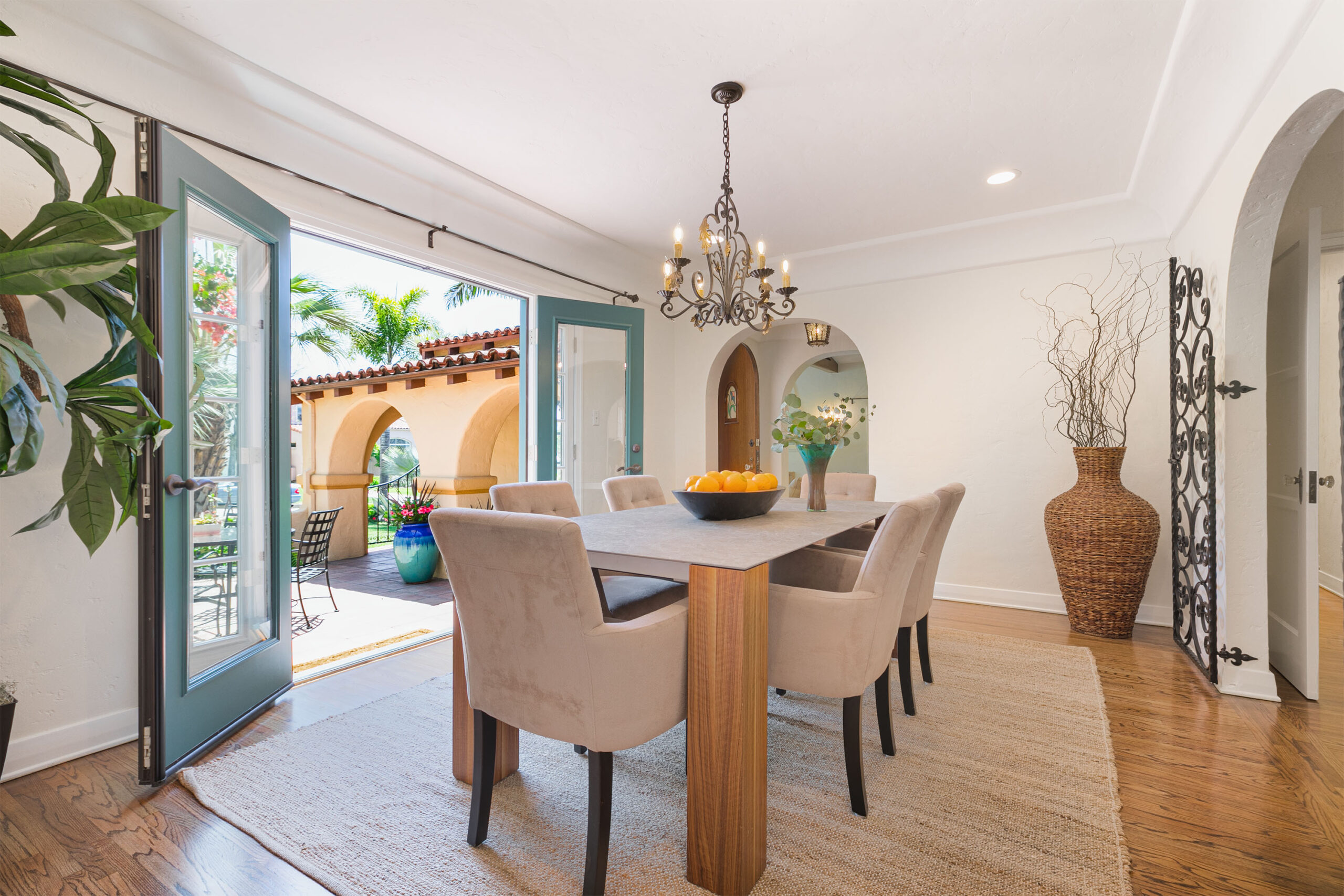 1637 Highland Ave, Glendale CA 91202