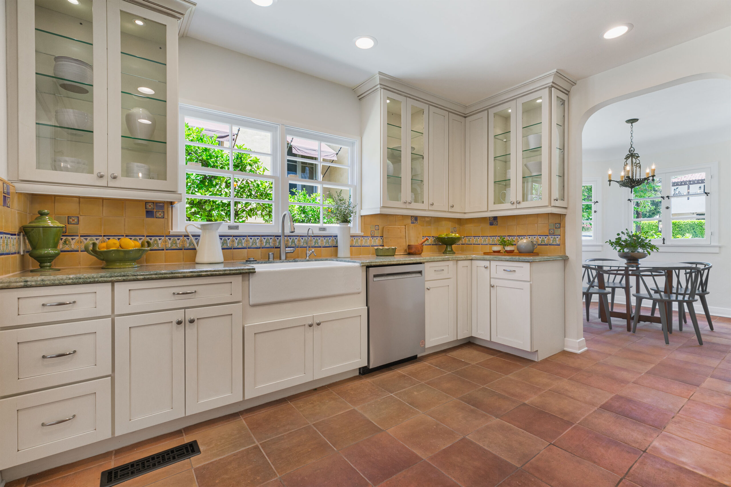 1637 Highland Ave, Glendale CA 91202