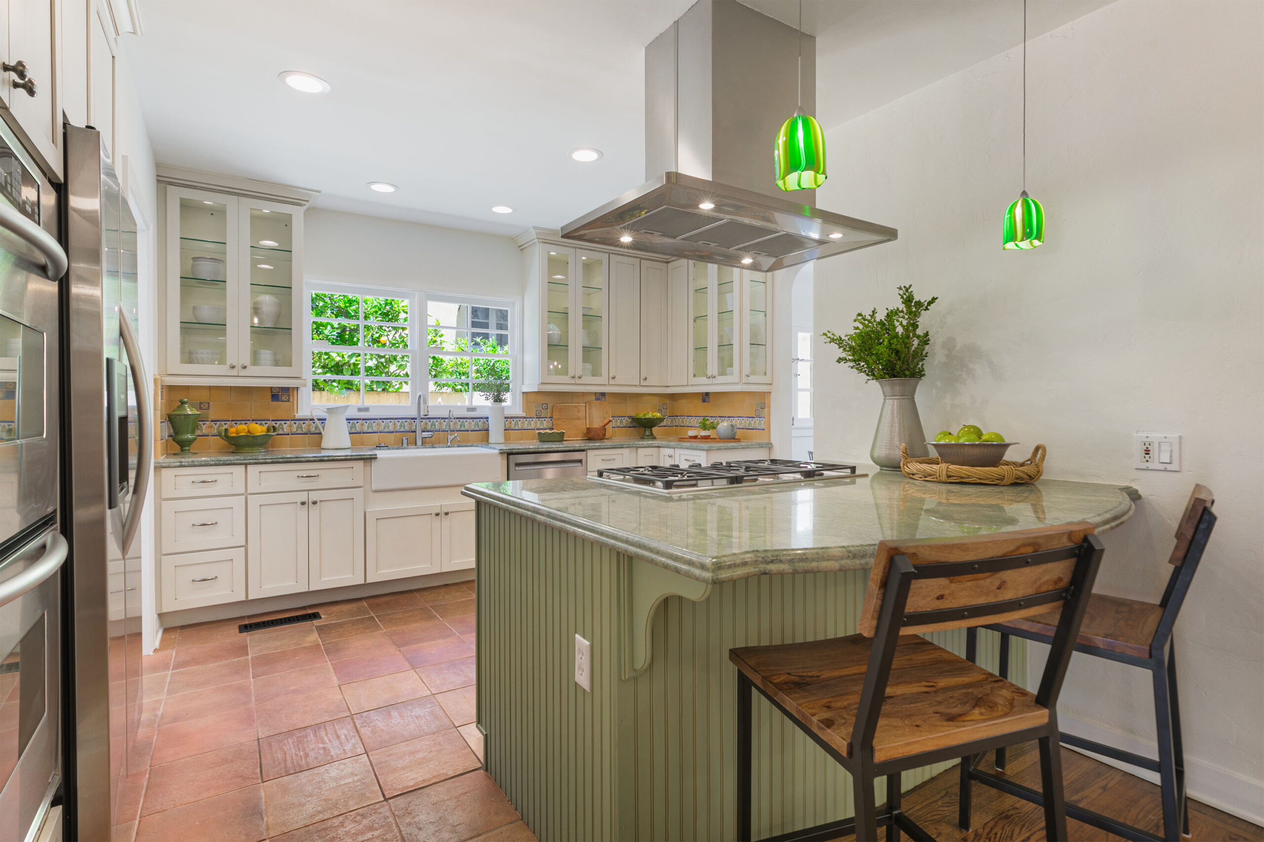 1637 Highland Ave, Glendale CA 91202