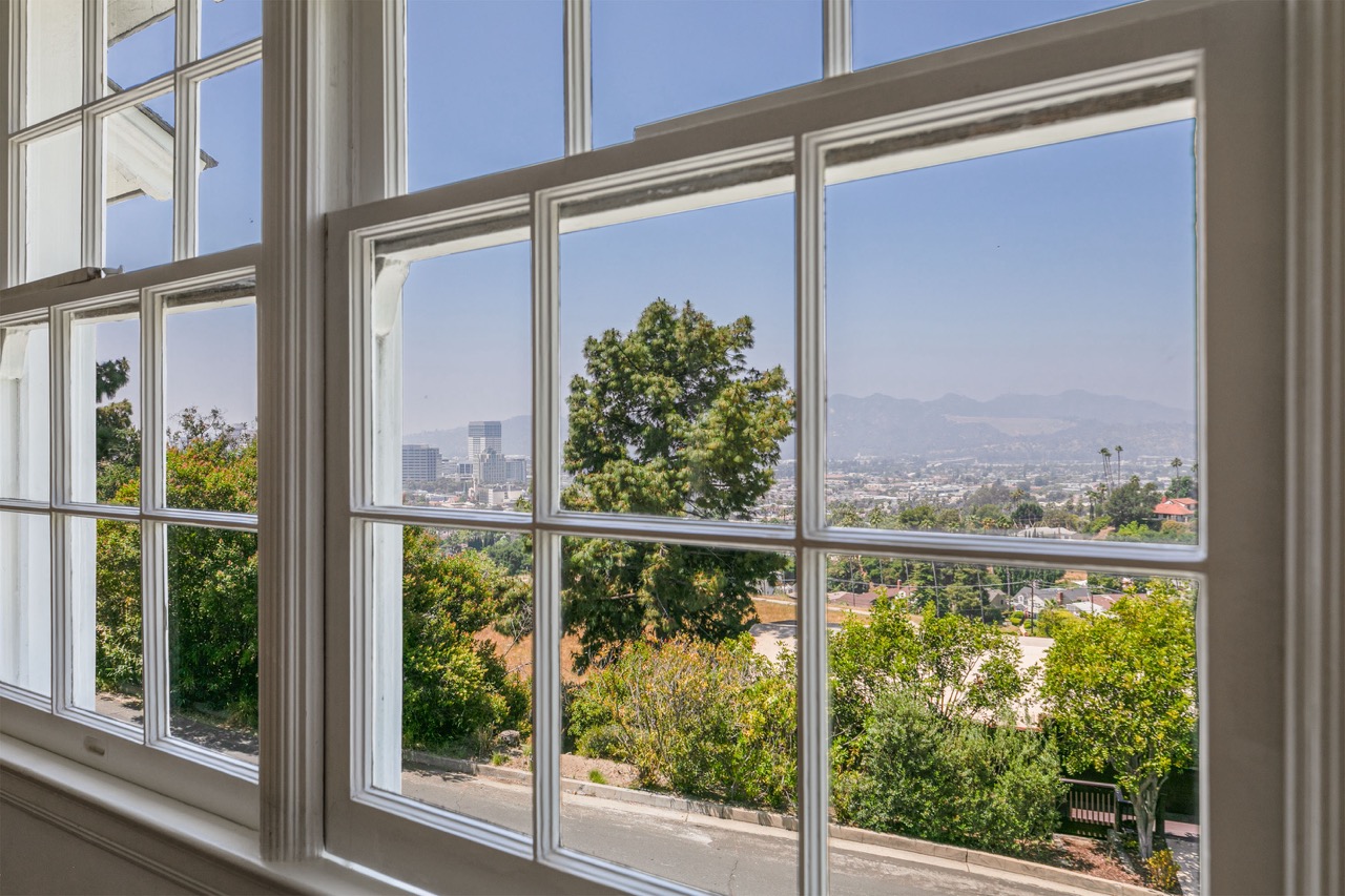 1625 Campbell St, Glendale CA 91207