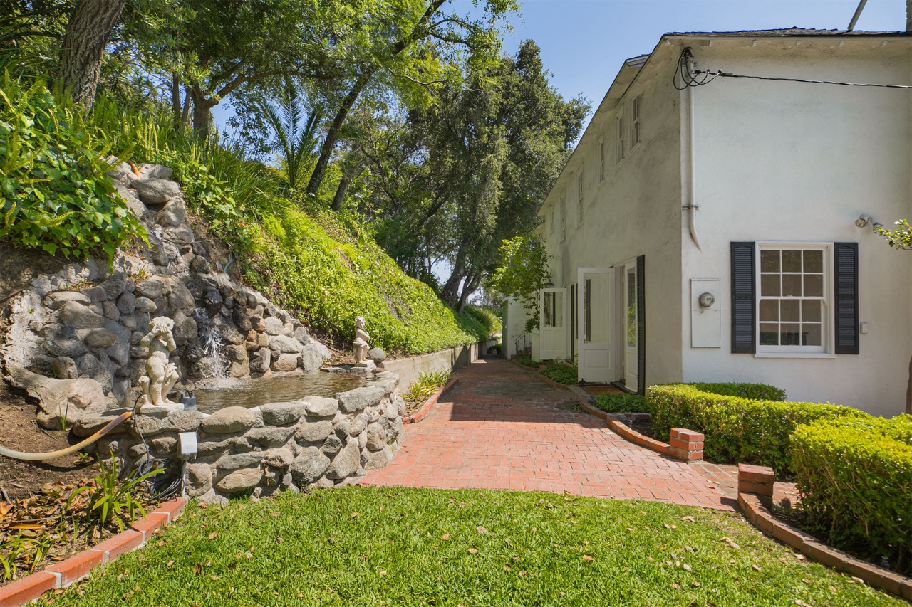 1625 Campbell St, Glendale CA 91207