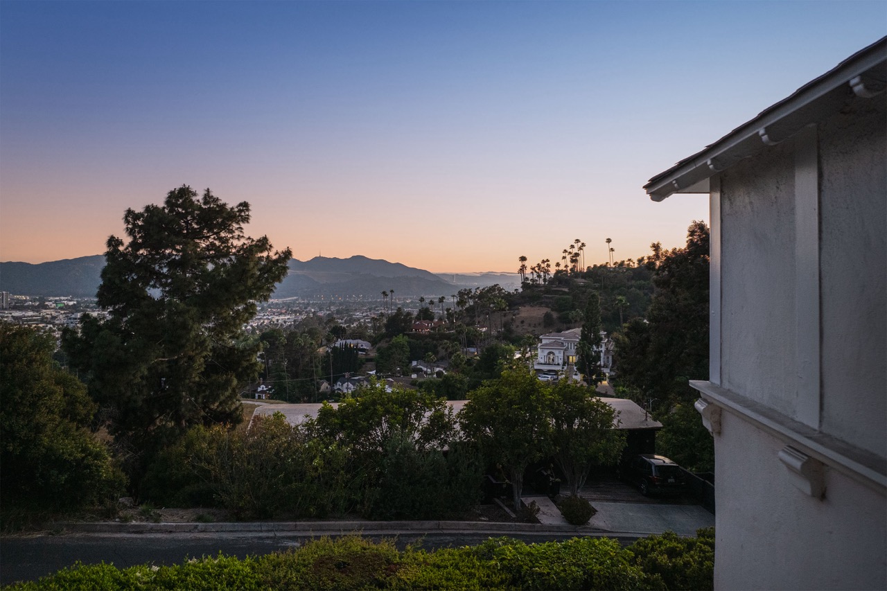 1625 Campbell St, Glendale CA 91207