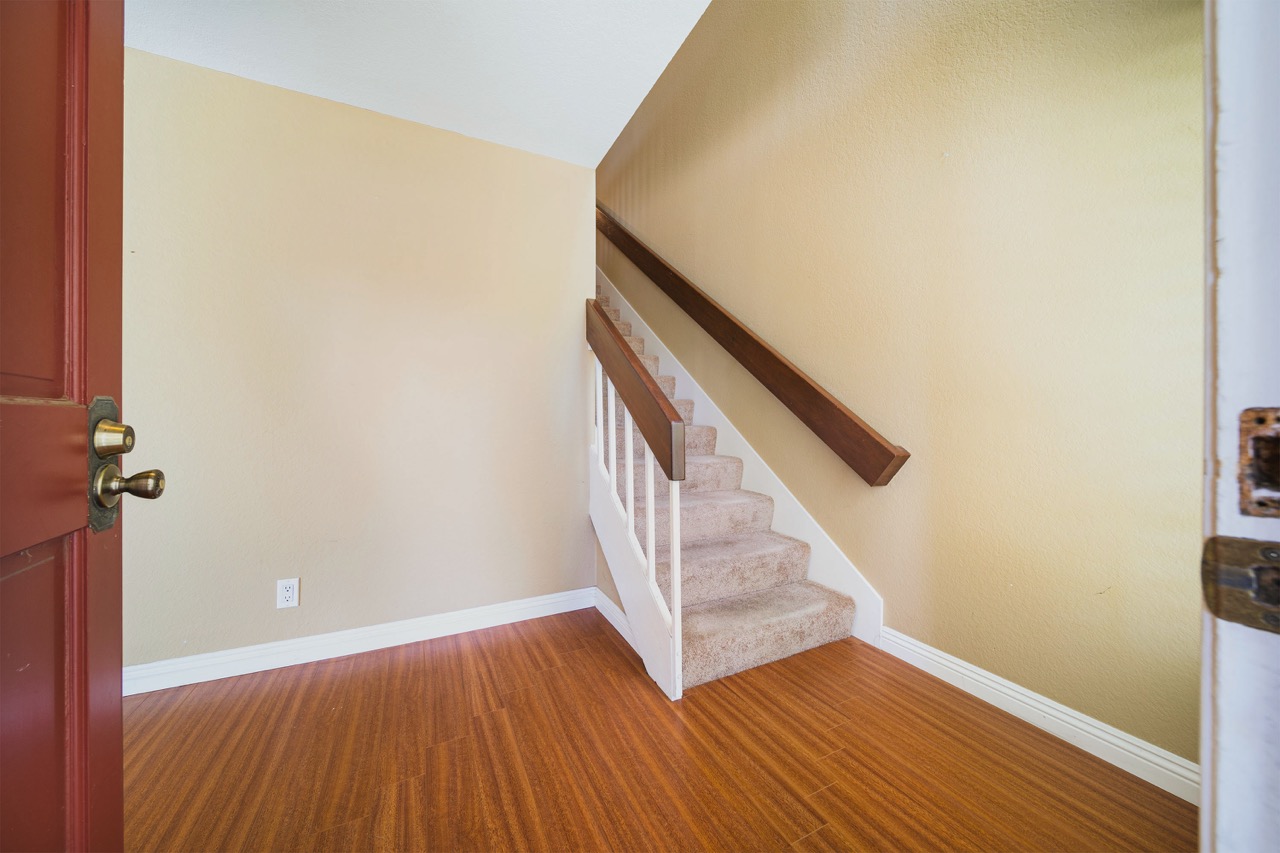 23211 Coso, Mission Viejo CA 92692