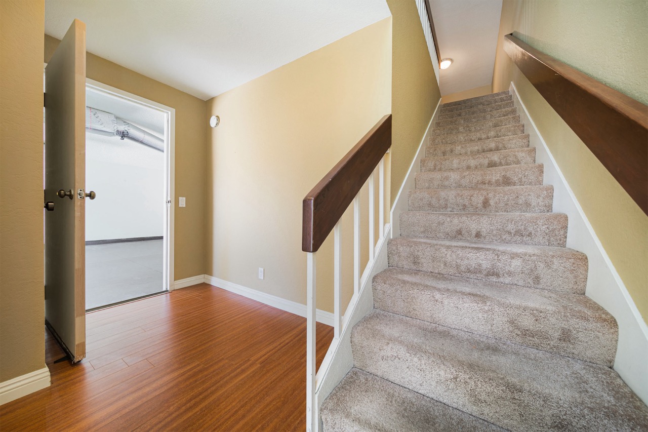 23211 Coso, Mission Viejo CA 92692