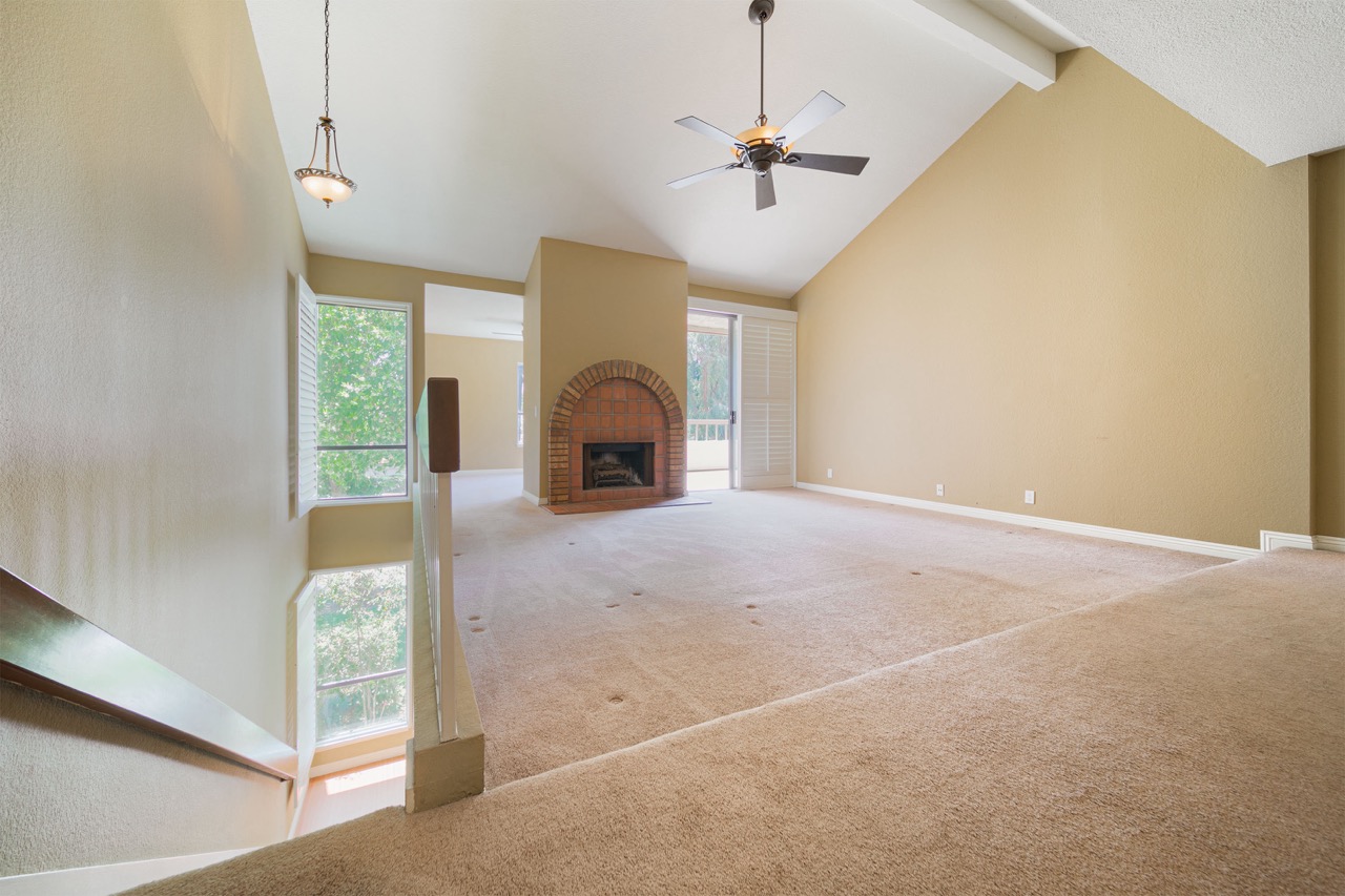 23211 Coso, Mission Viejo CA 92692