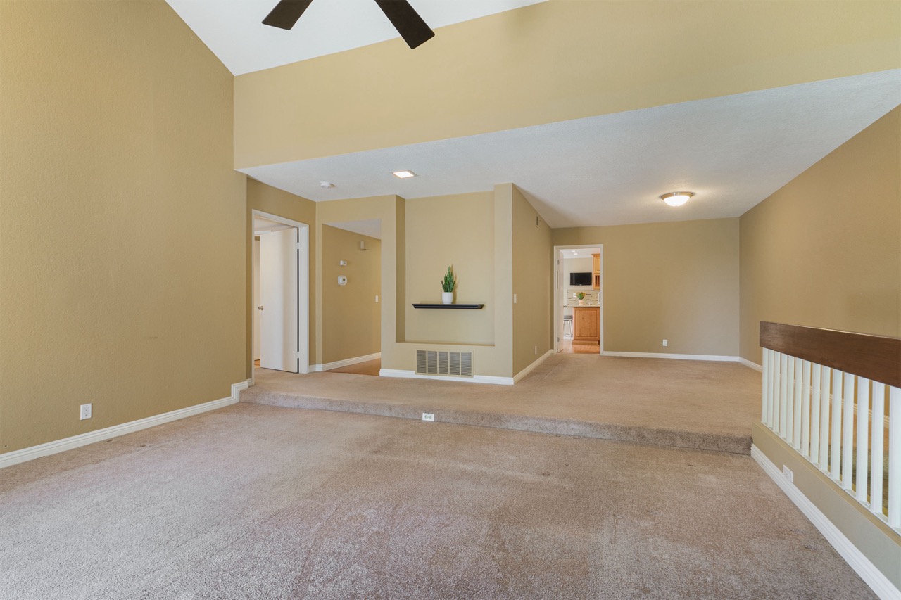 23211 Coso, Mission Viejo CA 92692