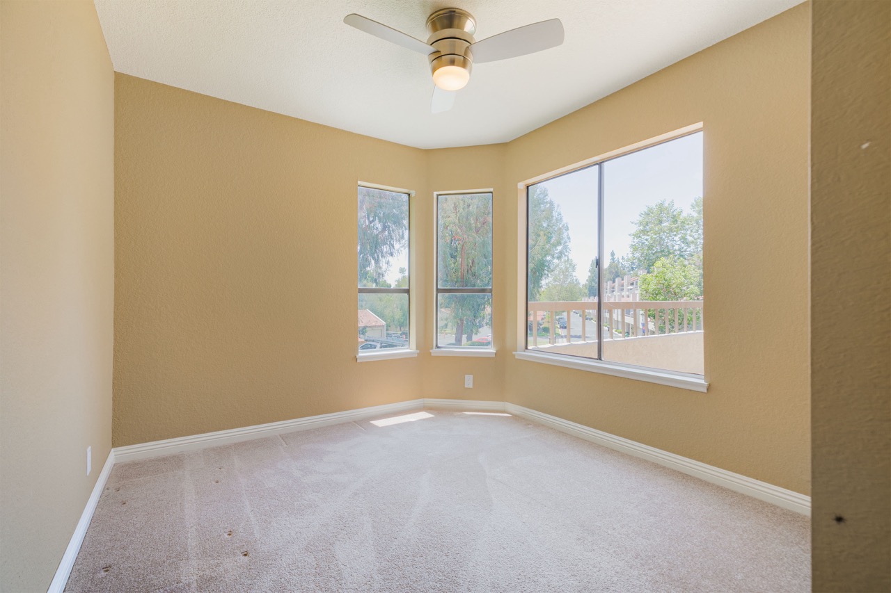 23211 Coso, Mission Viejo CA 92692