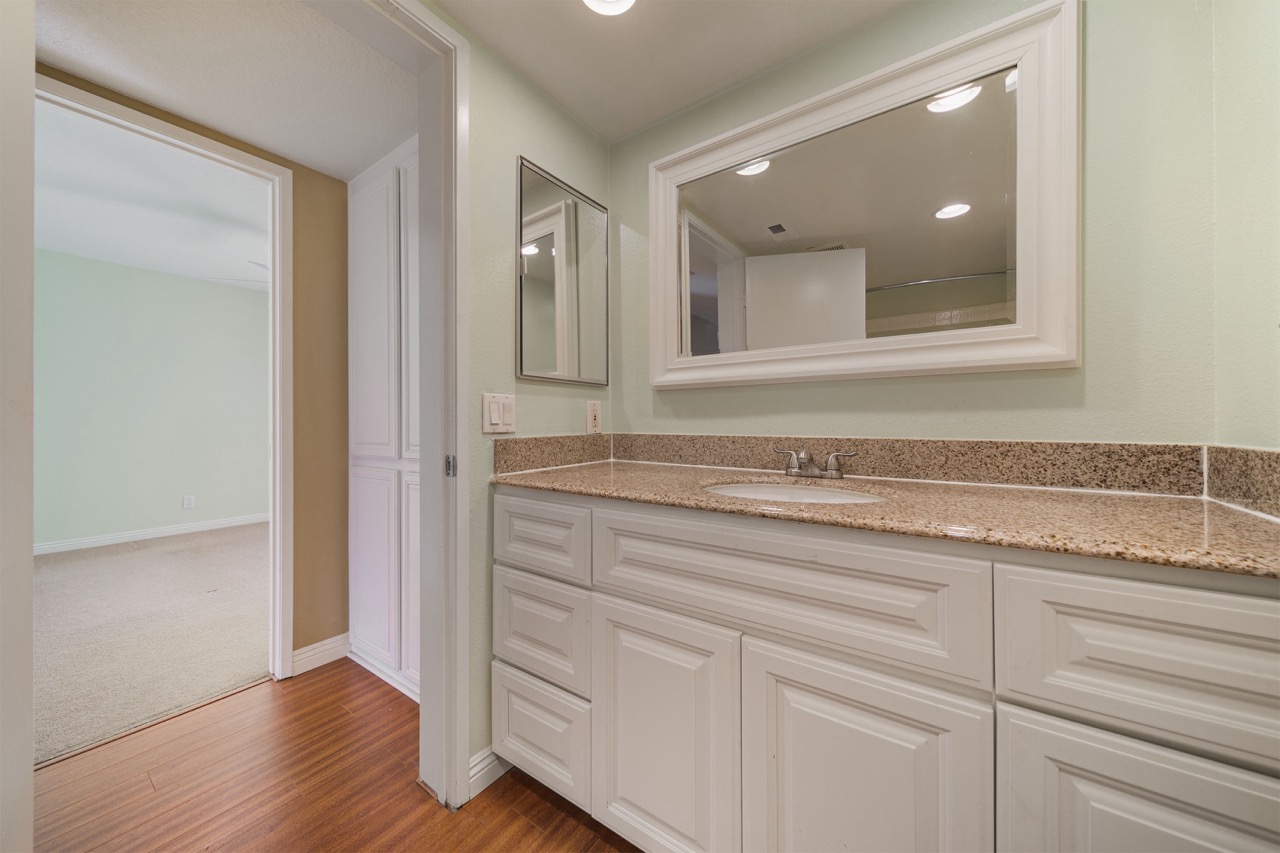 23211 Coso, Mission Viejo CA 92692