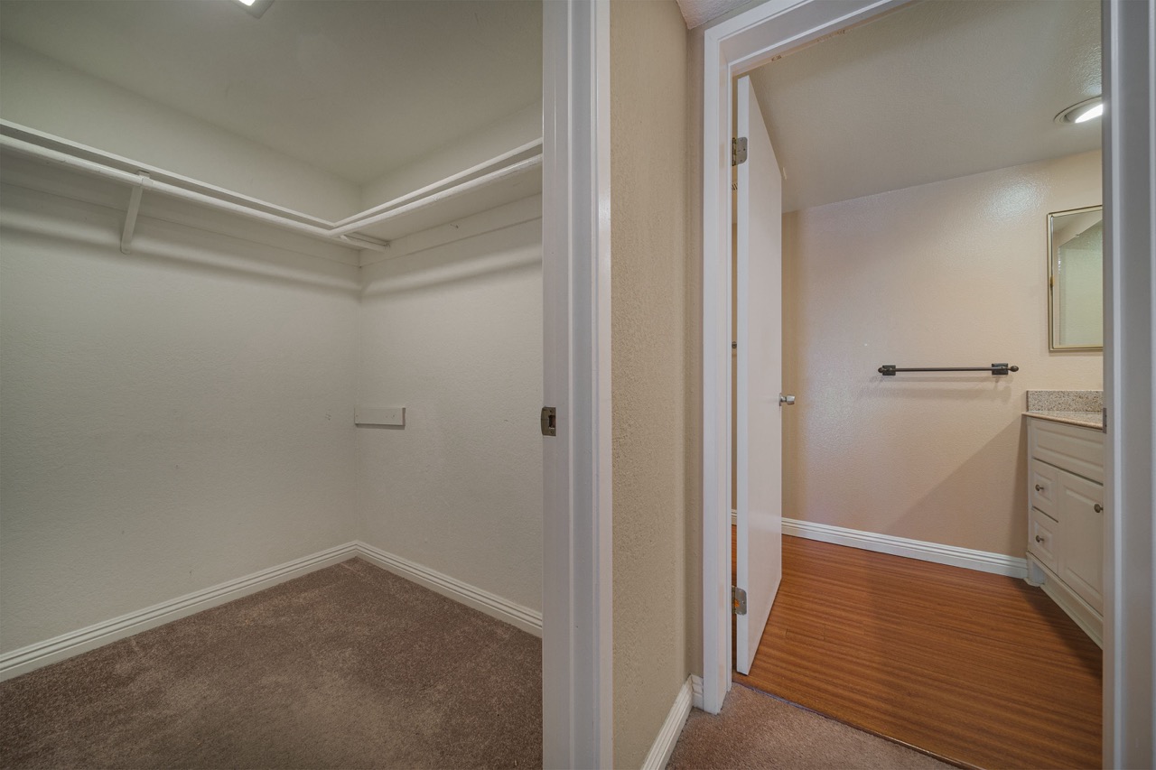 23211 Coso, Mission Viejo CA 92692