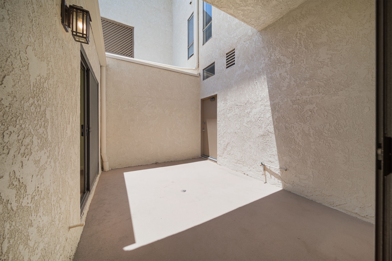 23211 Coso, Mission Viejo CA 92692