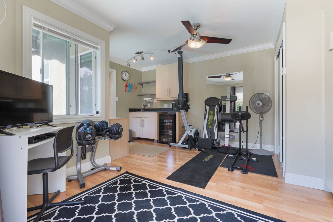 1624 Cleveland Rd, Glendale CA 91202