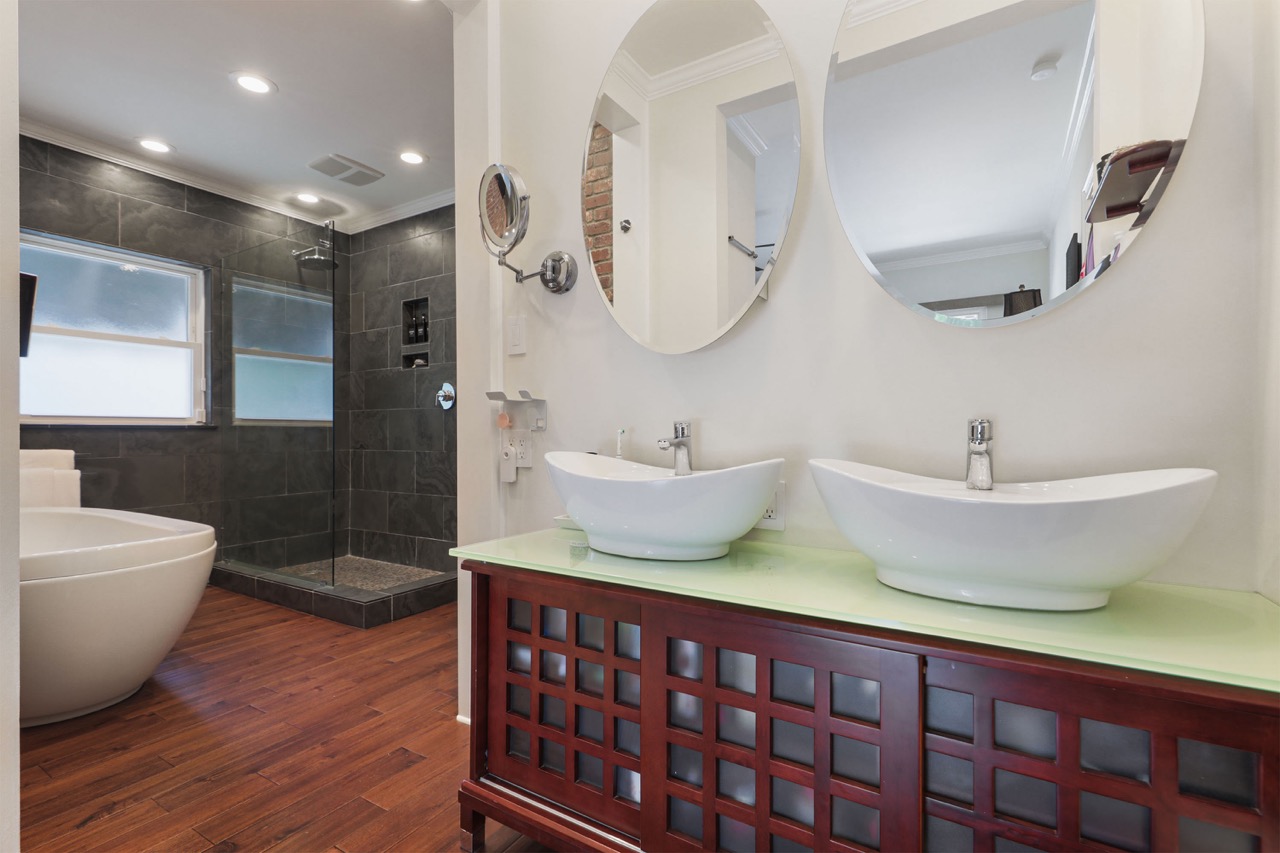 1624 Cleveland Rd, Glendale CA 91202