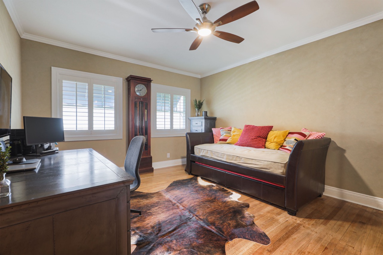 1624 Cleveland Rd, Glendale CA 91202