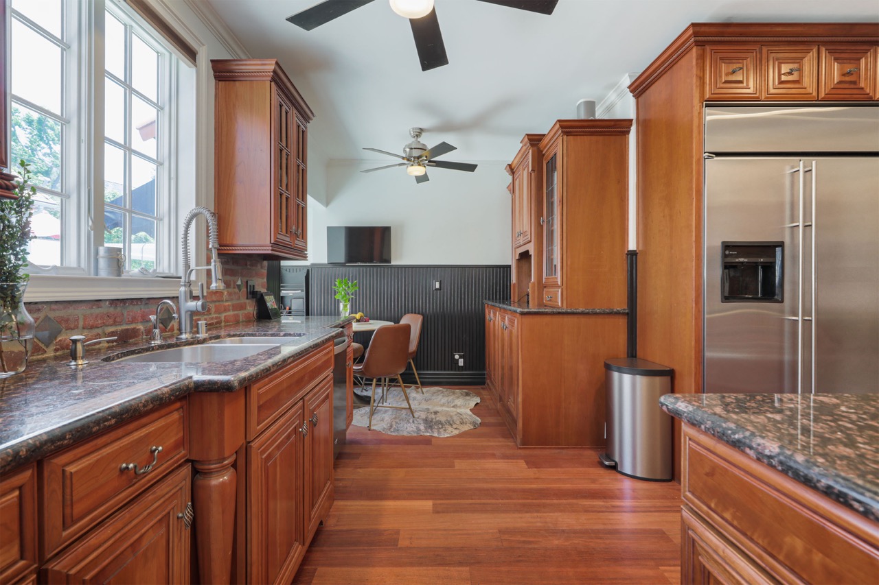 1624 Cleveland Rd, Glendale CA 91202