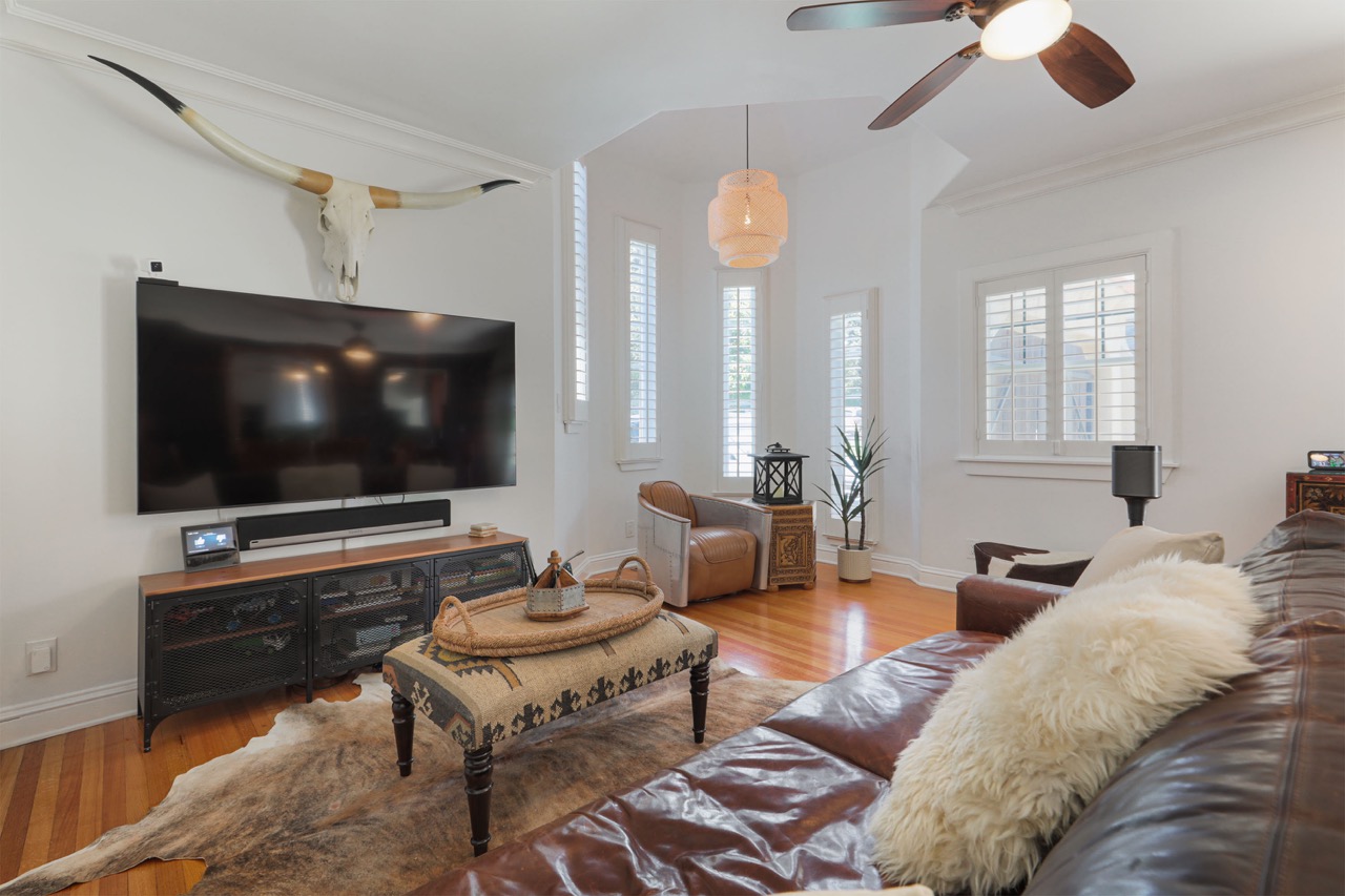 1624 Cleveland Rd, Glendale CA 91202