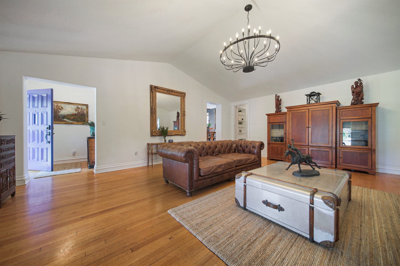 1624 Cleveland Rd, Glendale CA 91202