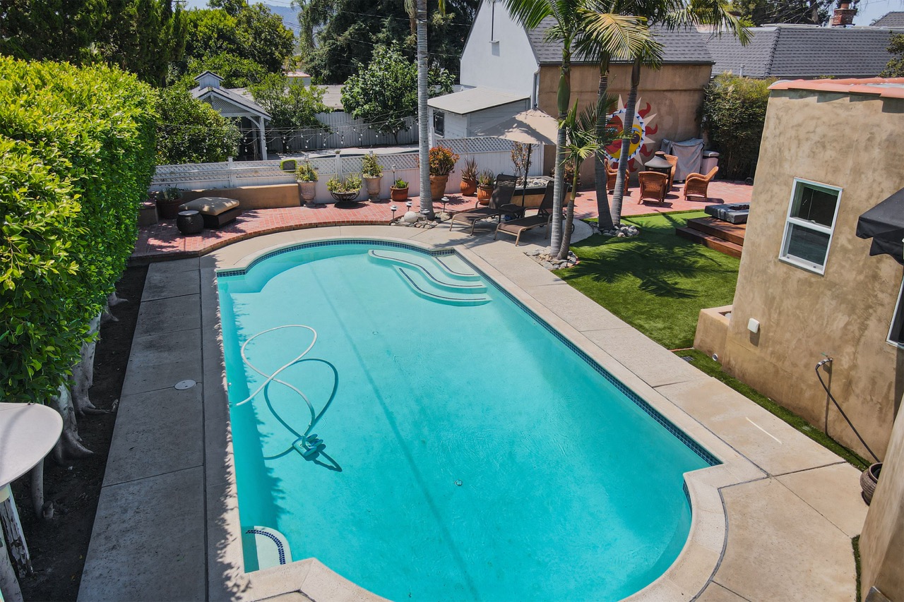 1624 Cleveland Rd, Glendale CA 91202