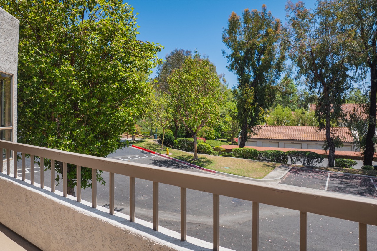23211 Coso, Mission Viejo CA 92692