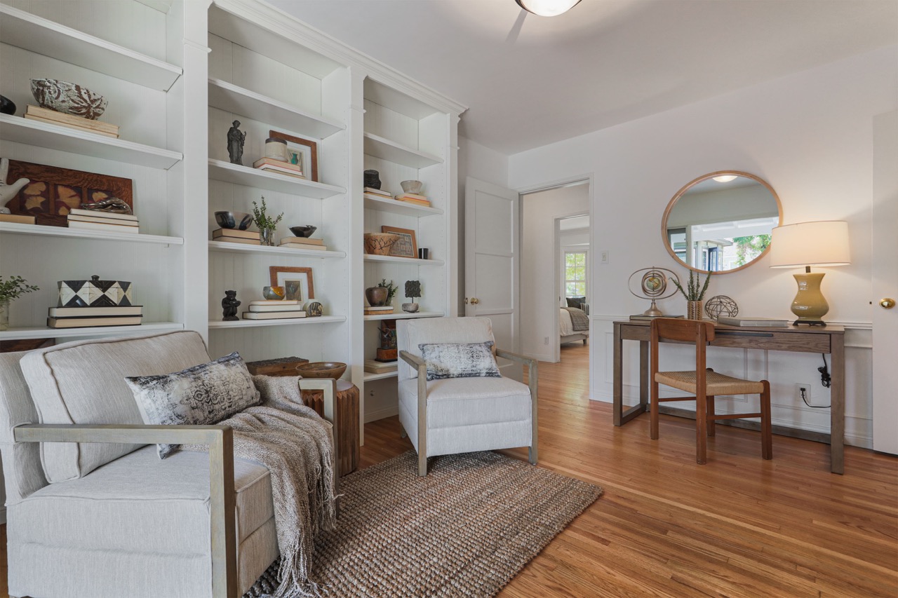 1420 Lee Dr, Glendale CA 91201