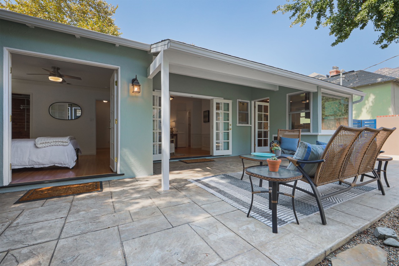 1420 Lee Dr, Glendale CA 91201