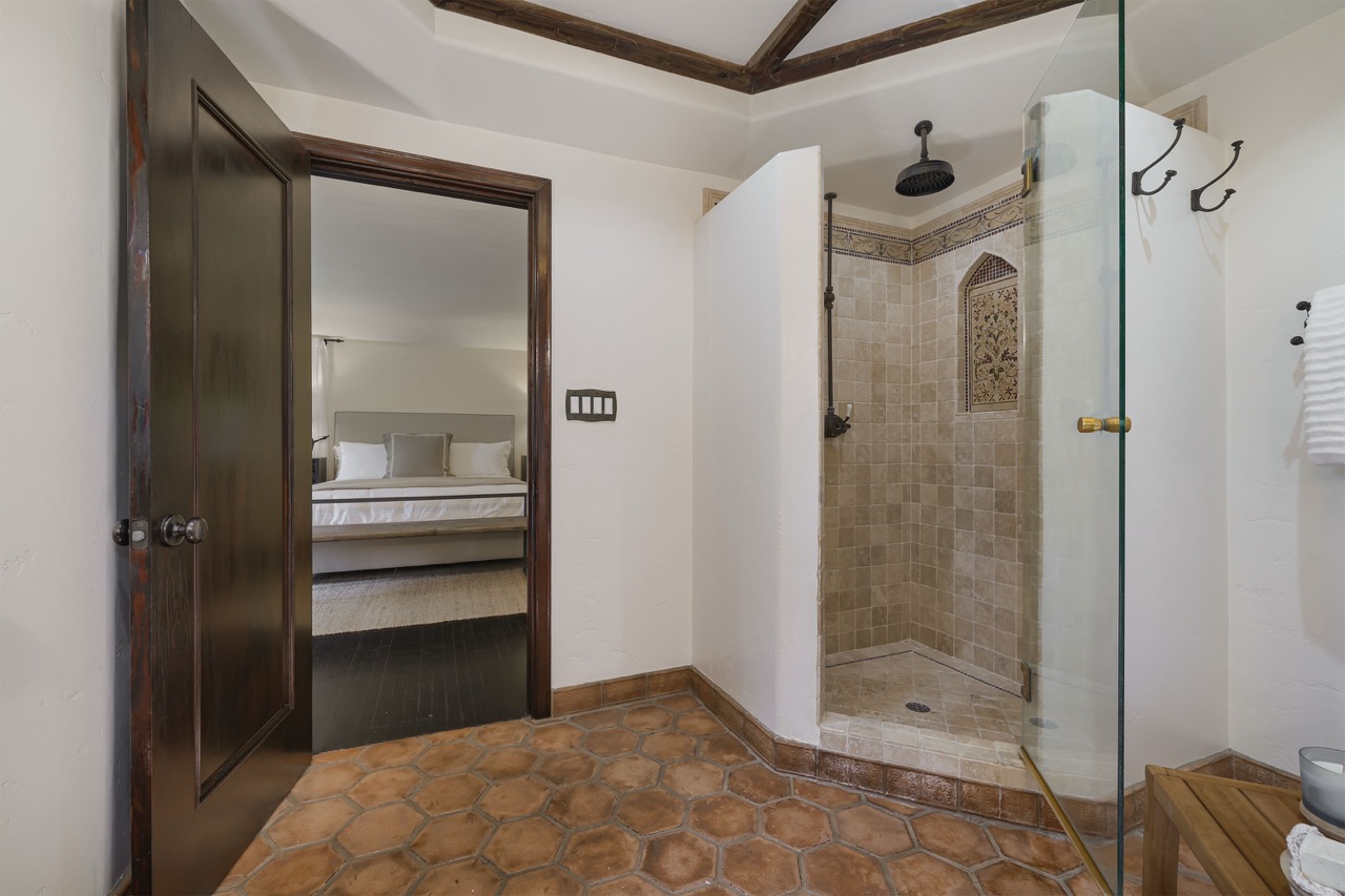 605 E Mountain St, Glendale CA 91207