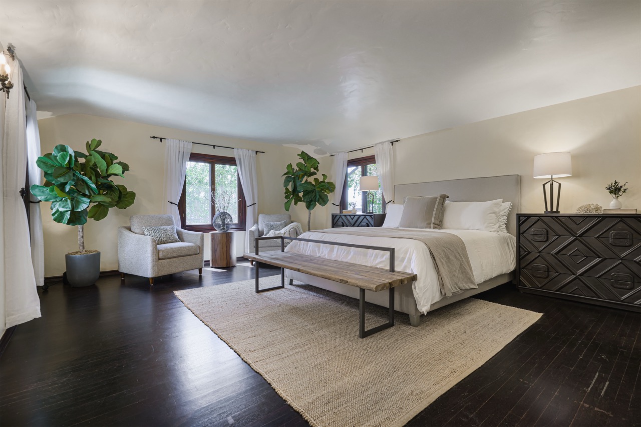605 E Mountain St, Glendale CA 91207