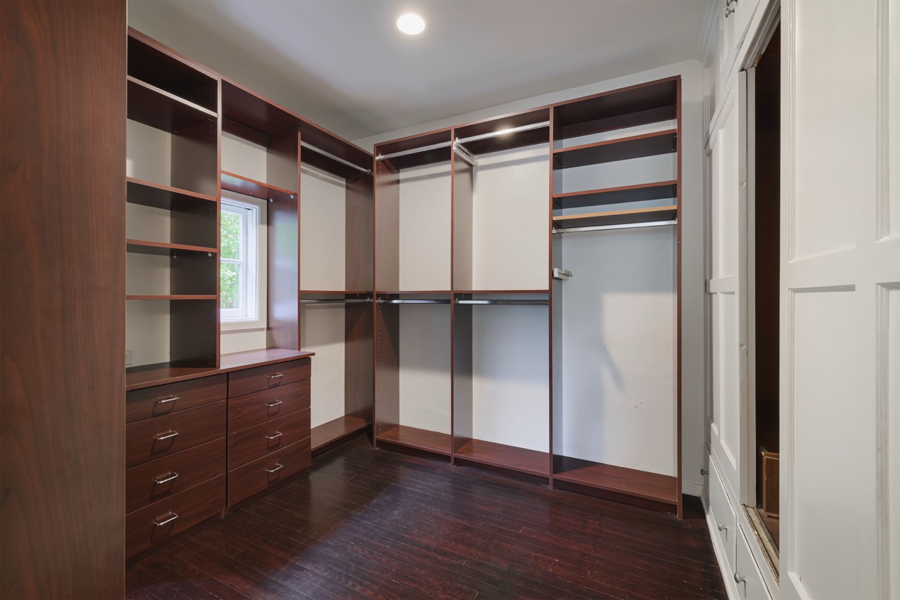 605 E Mountain St, Glendale CA 91207