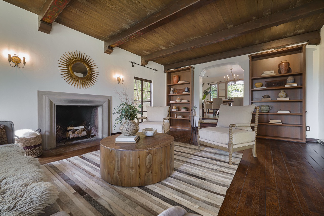 605 E Mountain St, Glendale CA 91207
