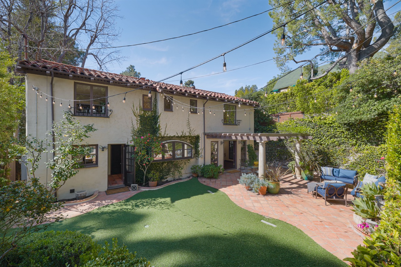 605 E Mountain St, Glendale CA 91207