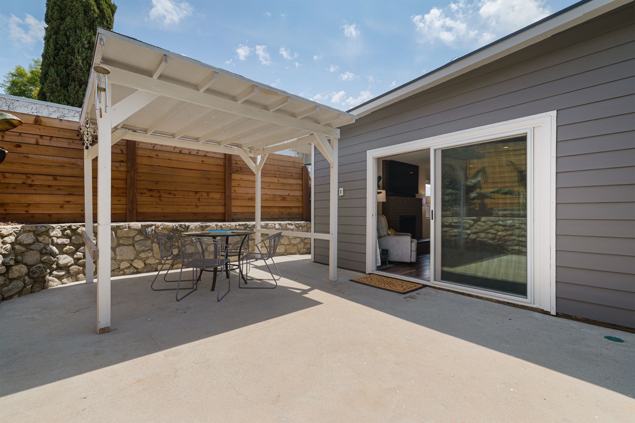 3727 3rd Ave, La Crescenta CA 91214