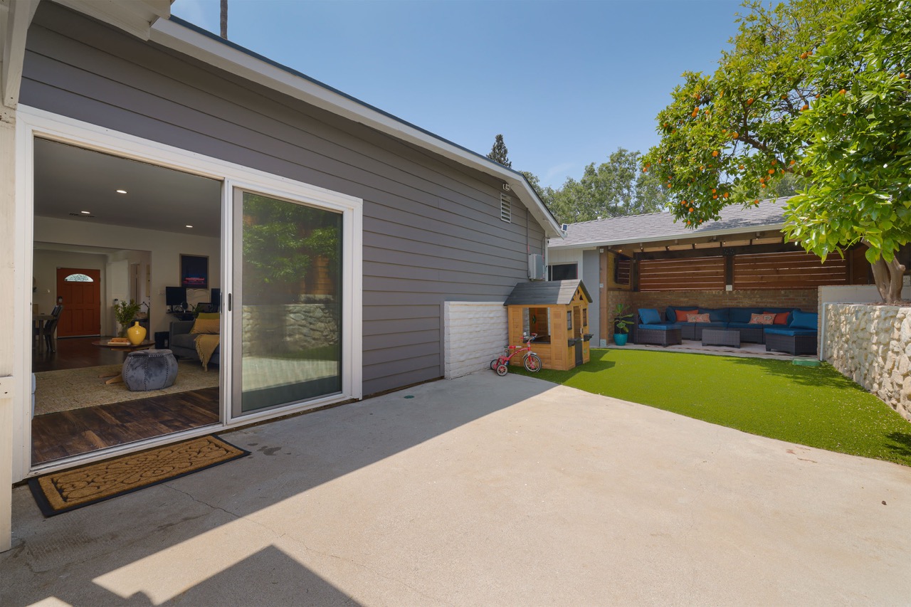 3727 3rd Ave, La Crescenta CA 91214