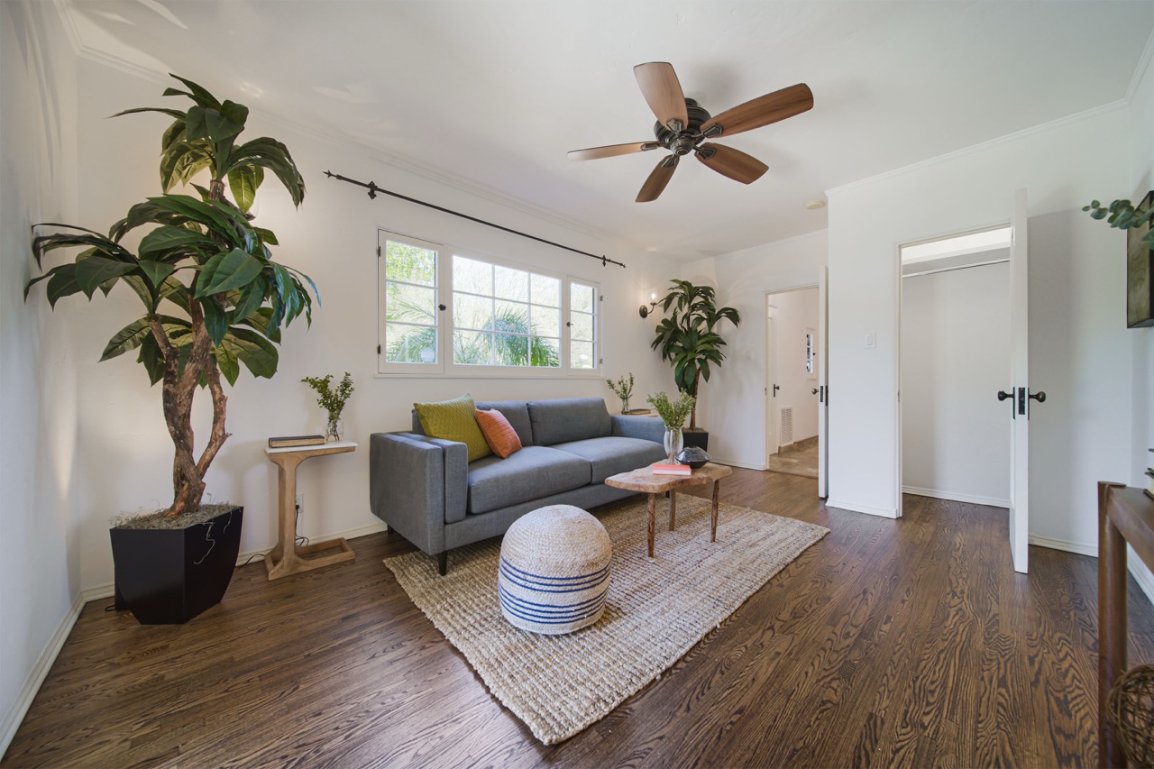 516 E Stocker St, Glendale CA 91207