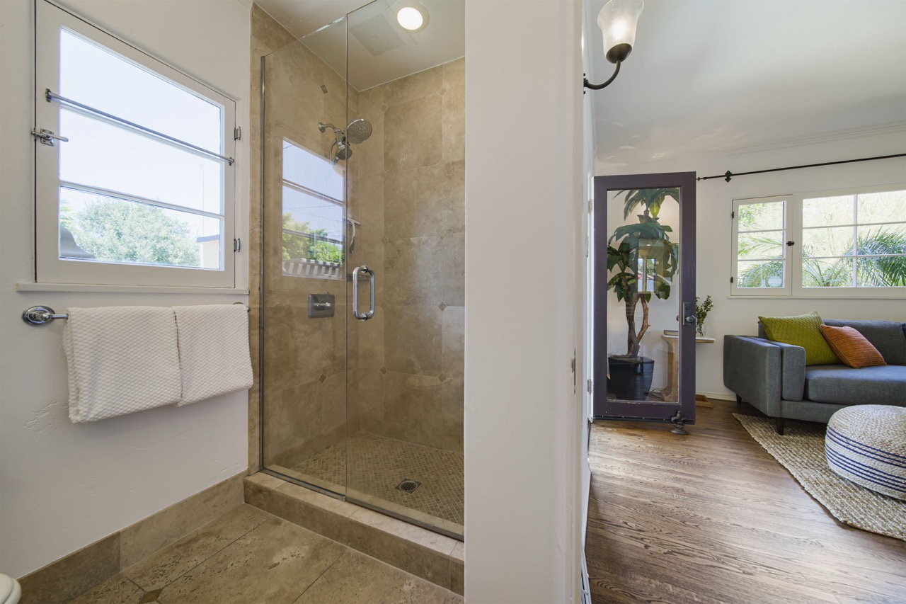 516 E Stocker St, Glendale CA 91207