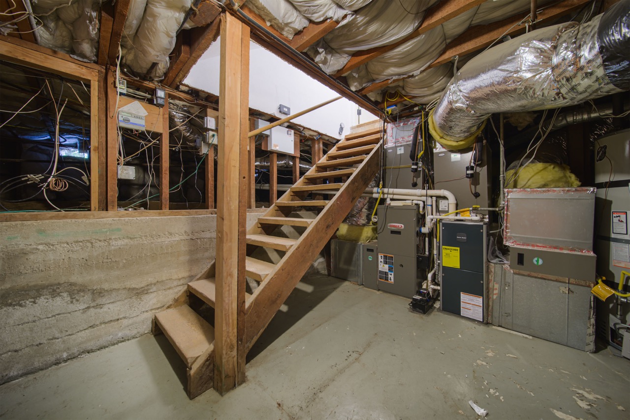 516 E Stocker St, Glendale CA 91207