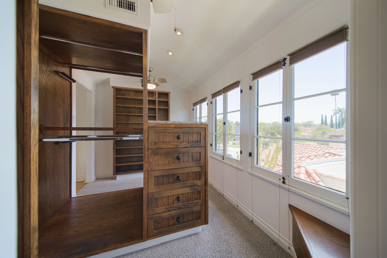 516 E Stocker St, Glendale CA 91207