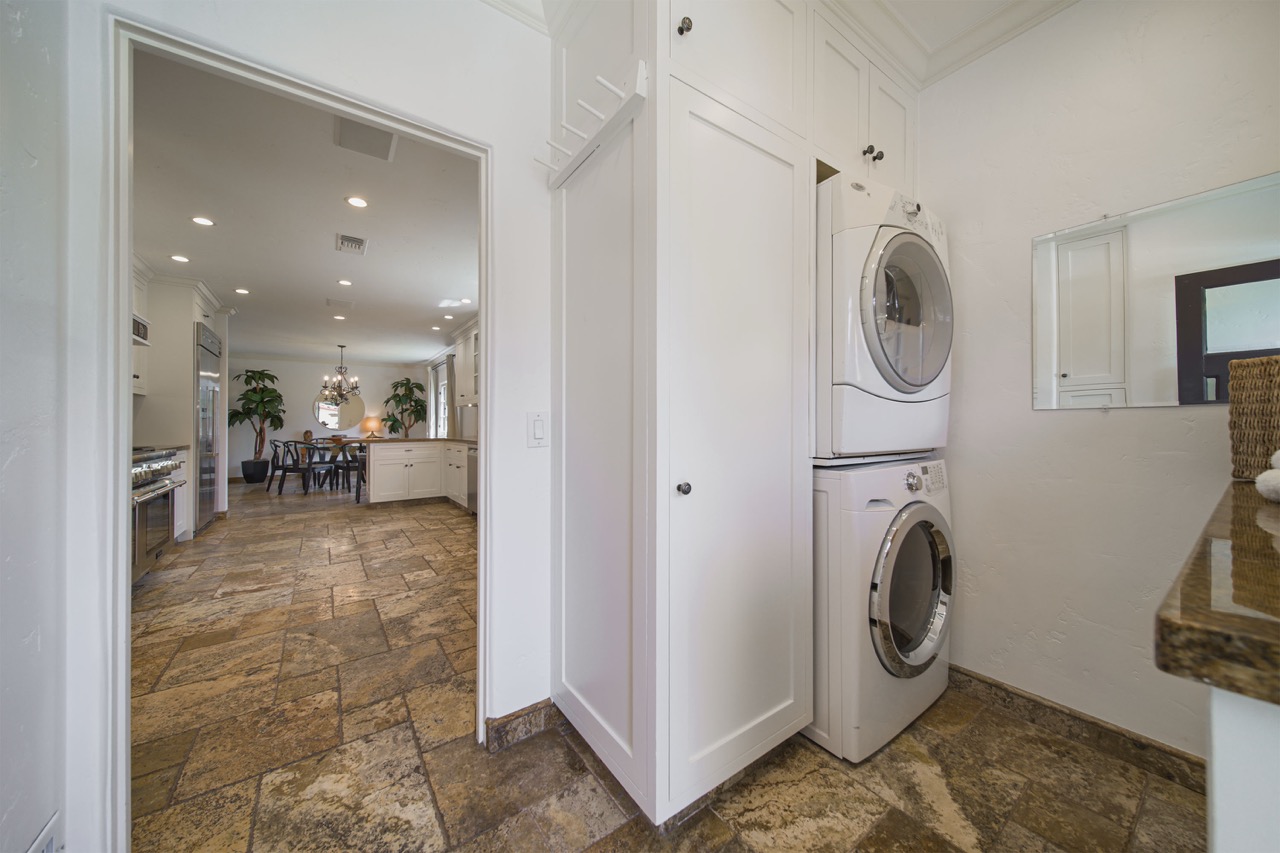 516 E Stocker St, Glendale CA 91207