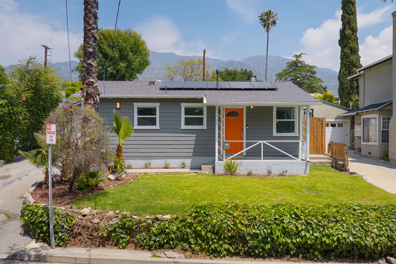 3727 3rd Ave, La Crescenta CA 91214