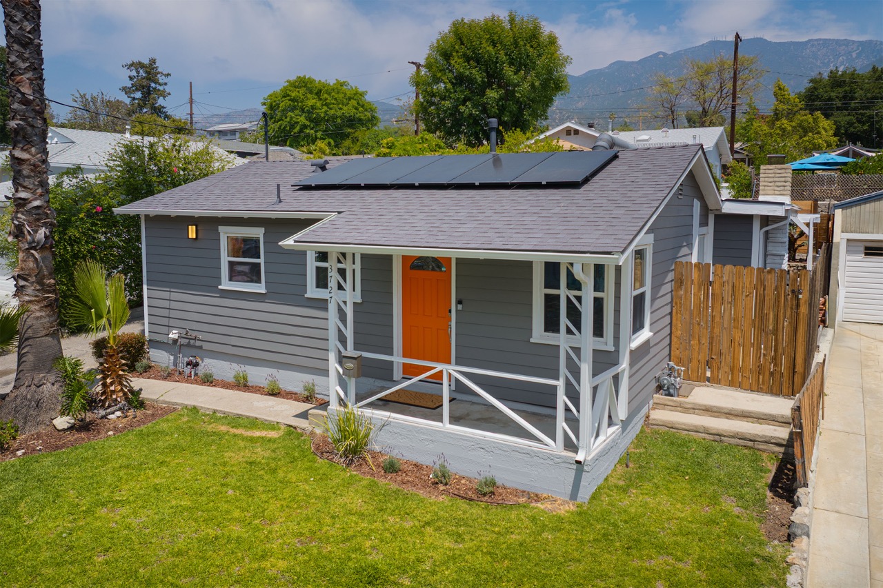 3727 3rd Ave, La Crescenta CA 91214