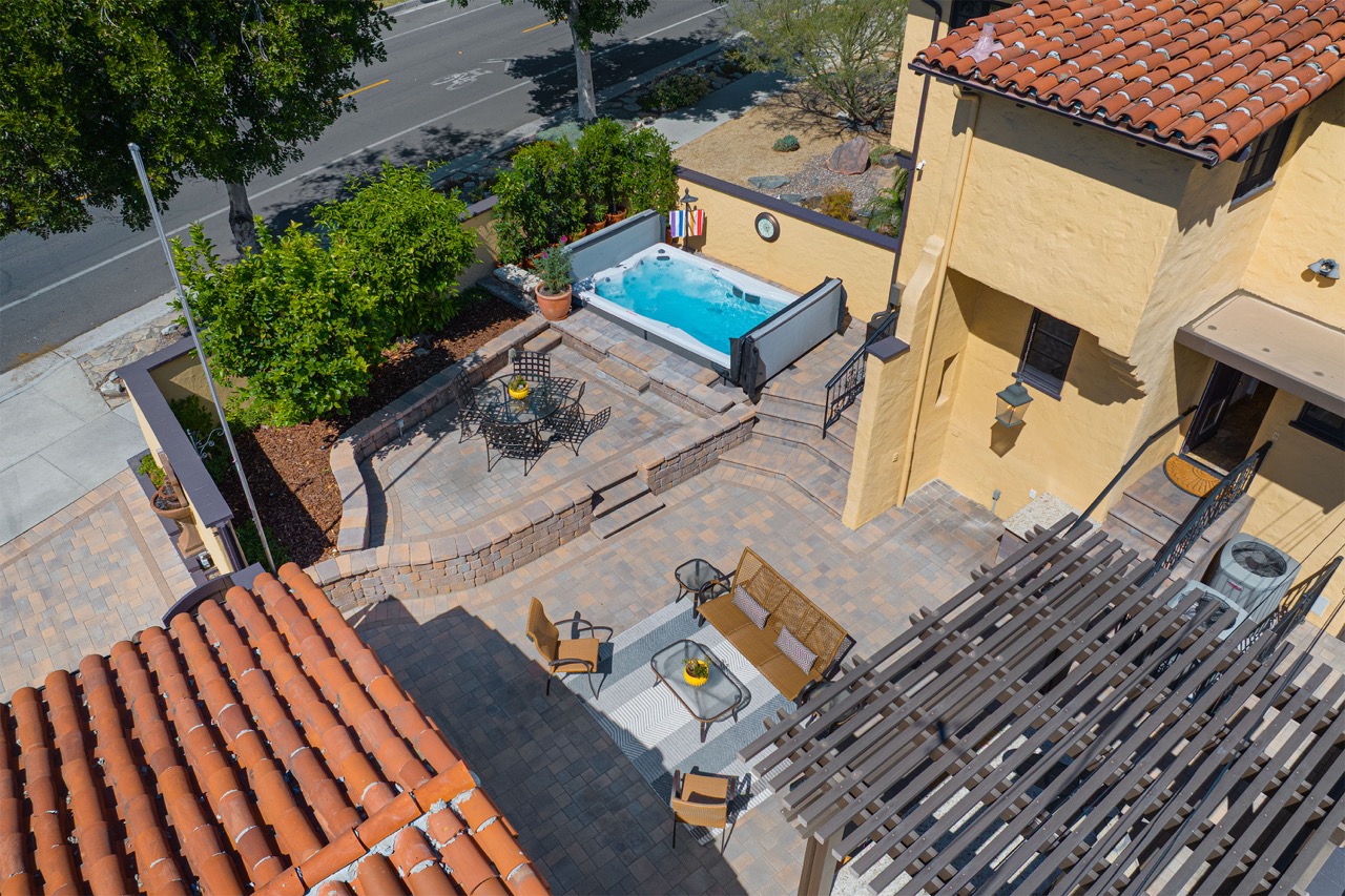 516 E Stocker St, Glendale CA 91207